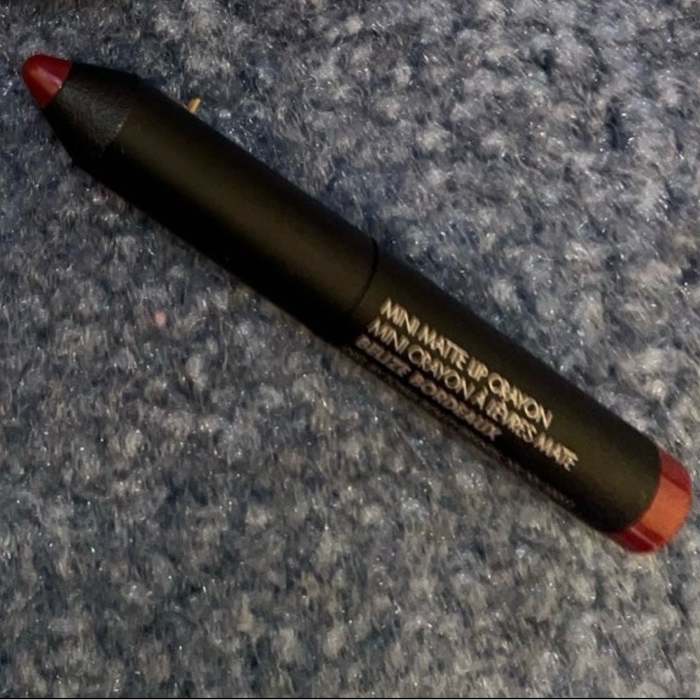 🎉HOST PICK🎉 Trestique Mini Matte Up Crayon *BRAND NEW/ UNOPENED/ UNUSED* - Picture 4 of 6